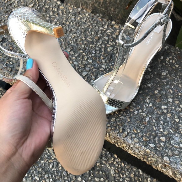 ❌SOLD❌ NEW Calvin Klein Heels - Picture 4 of 4